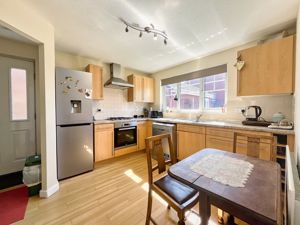 Photo 15- click for photo gallery